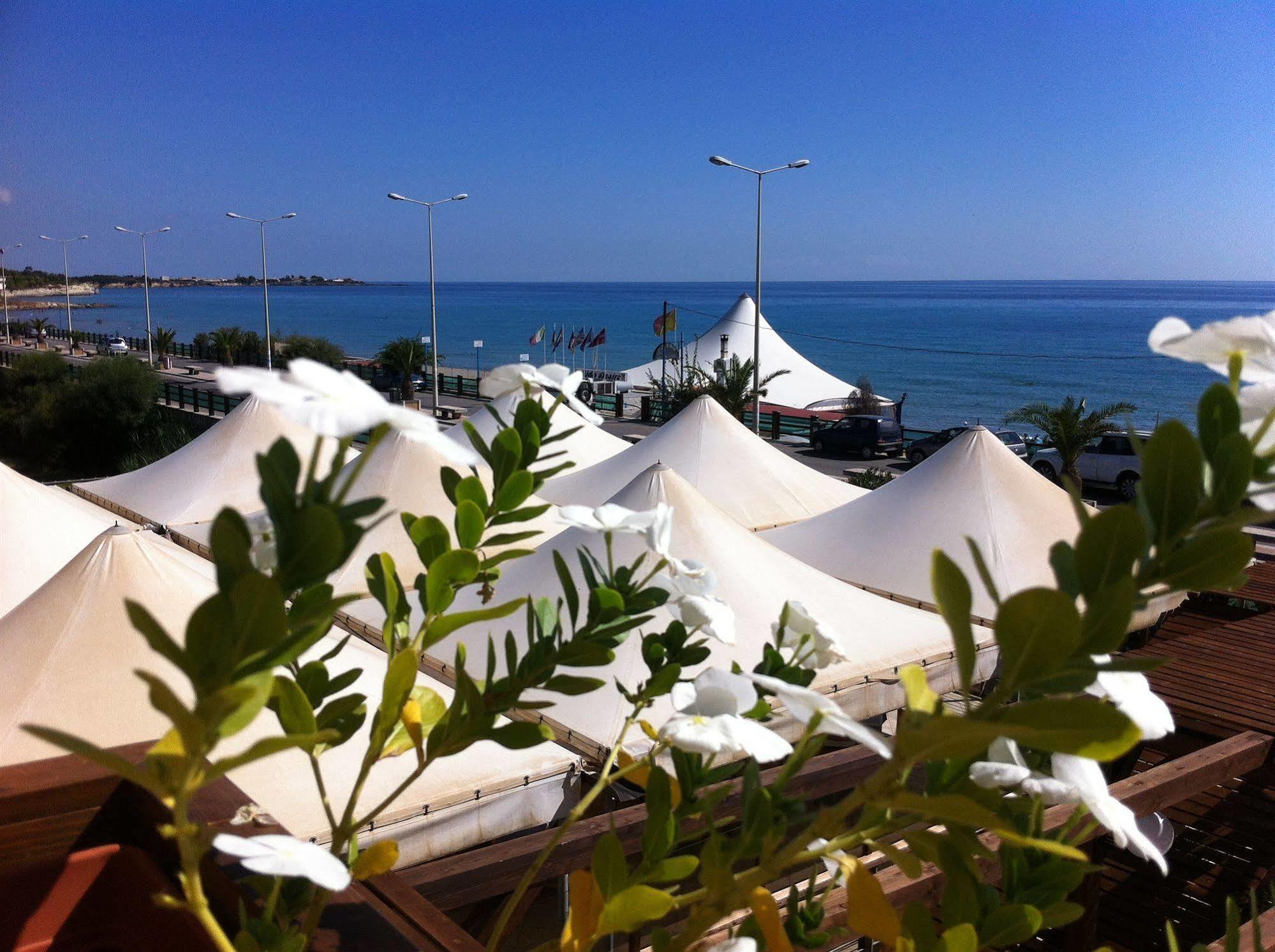 Hotel Jonio Lido di Noto Екстер'єр фото