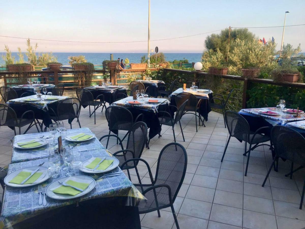 Hotel Jonio Lido di Noto Екстер'єр фото